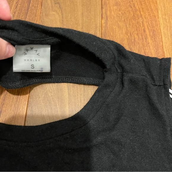 NWT Varley Cold-Shoulder and Open Back Soft Sweater - Picture 7 of 8